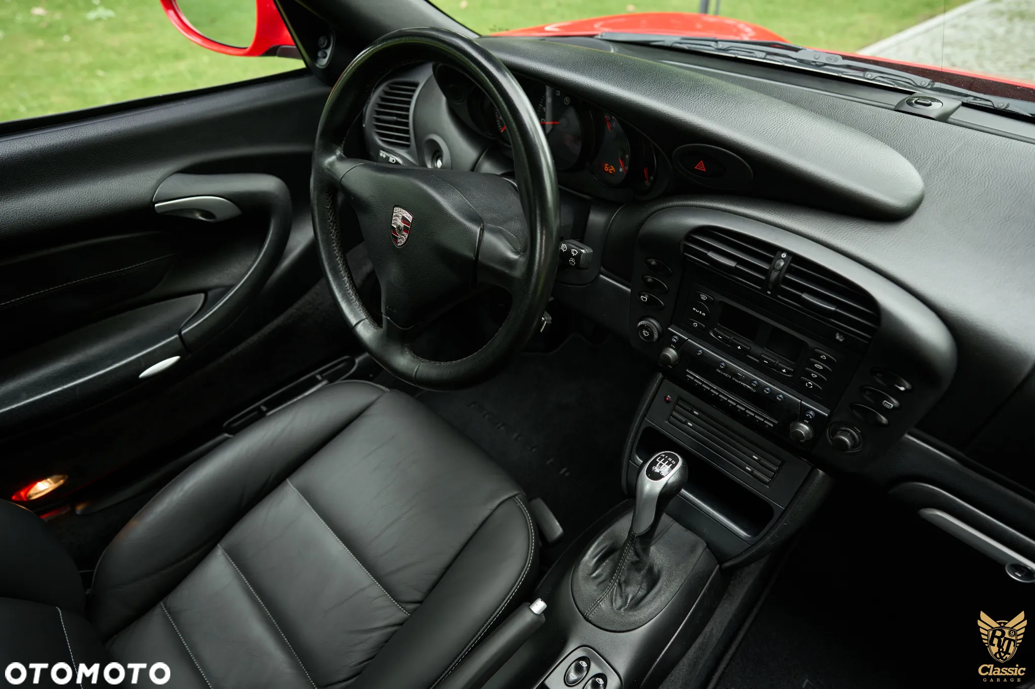 Porsche 911 Carrera - 18