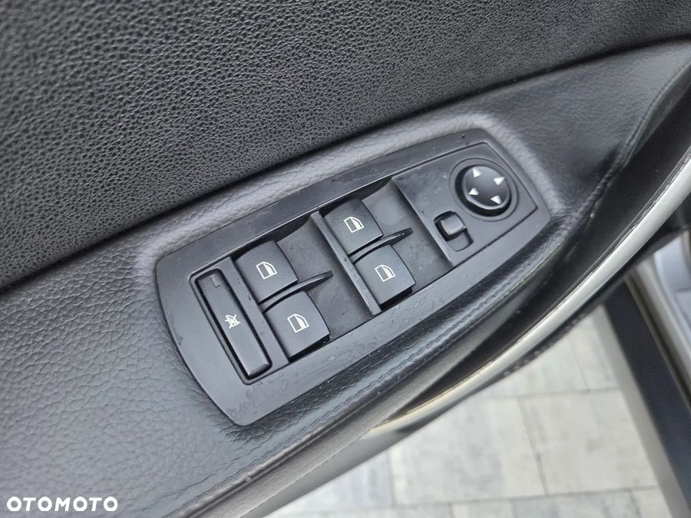 BMW X3 2.0d - 25