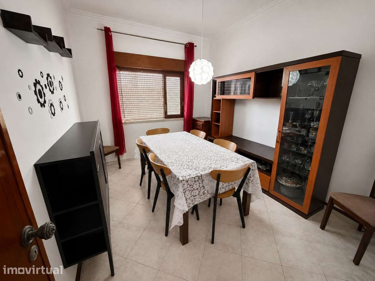Moradia Bi-familiar T5 + 1 com jardim, Loures - Grande imagem: 3/24