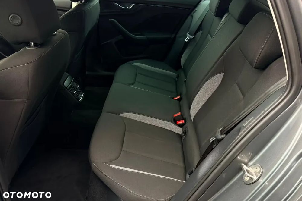 Skoda Kamiq 1.5 TSI Selection DSG - 23