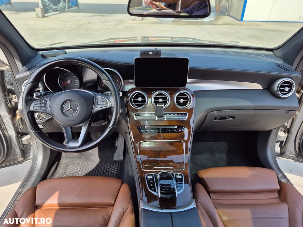 Mercedes-Benz GLC - 6