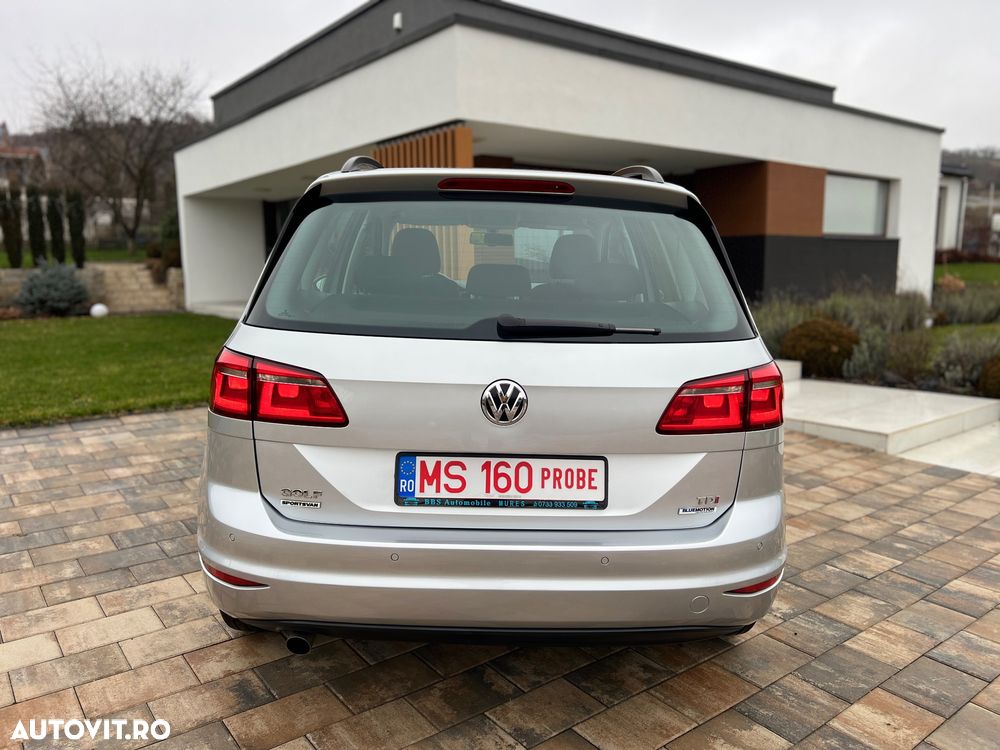 Volkswagen Golf - 3