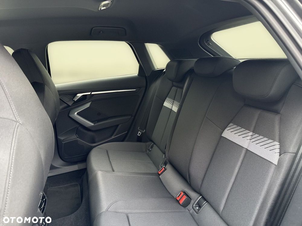 Audi A3 Sportback - 12