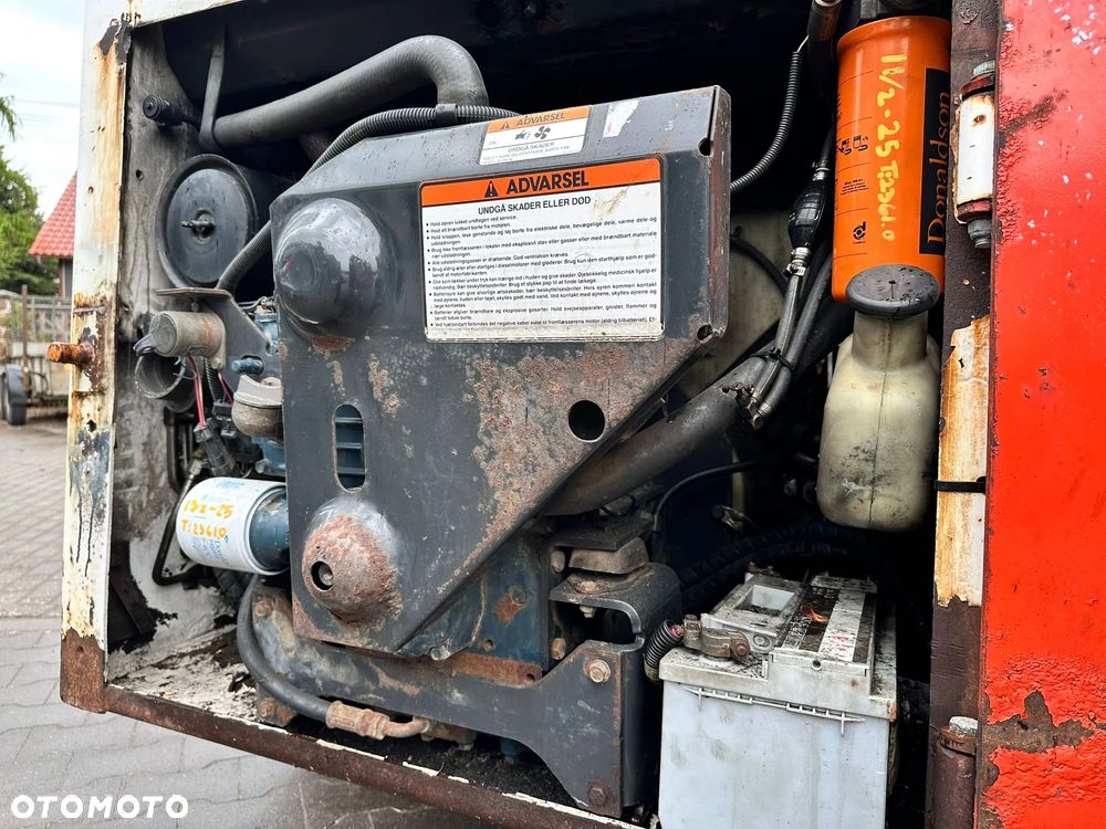 Bobcat 645 - 11