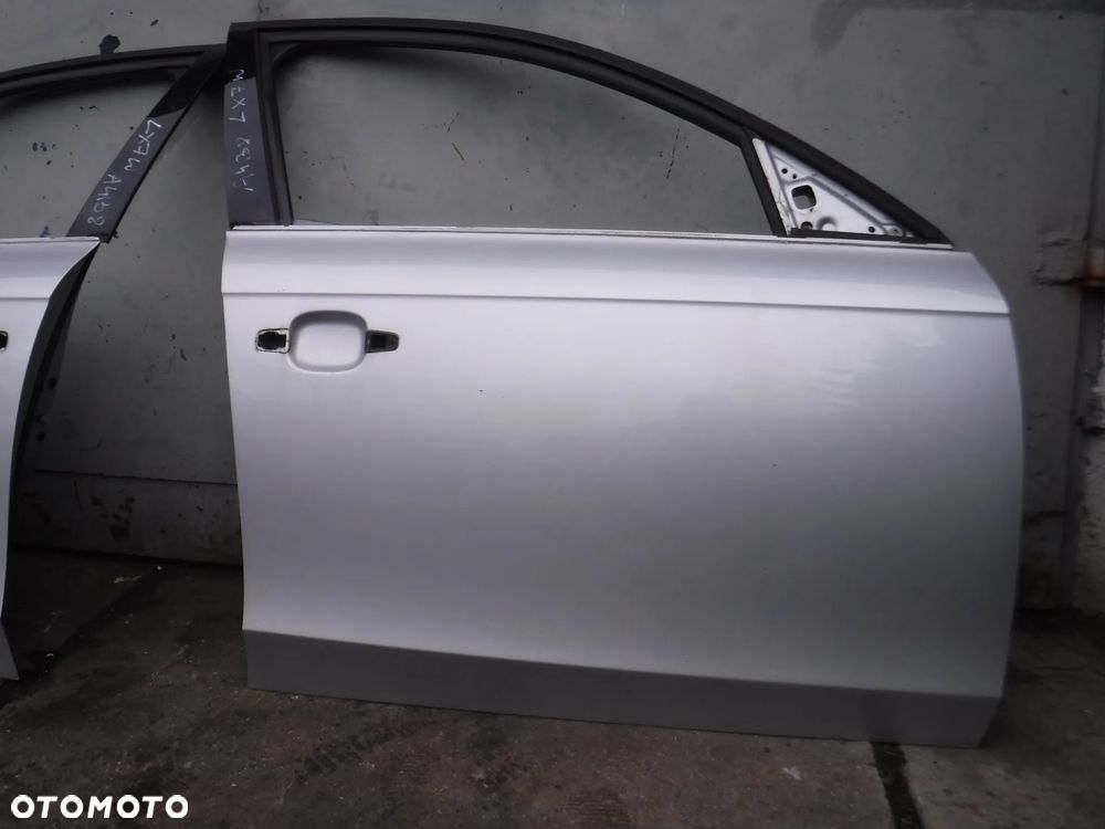 Audi A4 B8 drzwi lewe prawe  przod LX7W  szyba - 1