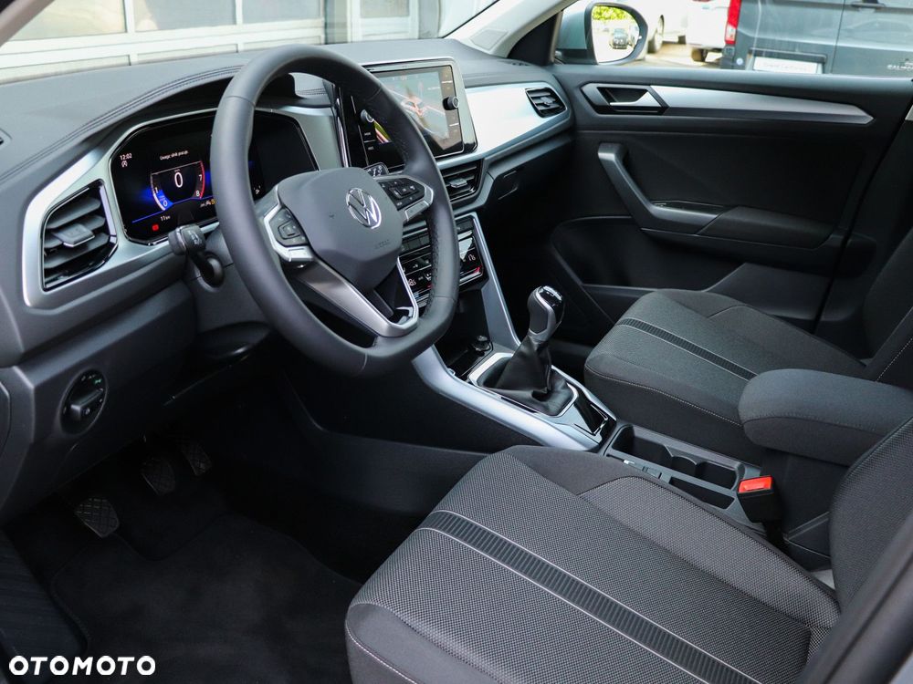 Volkswagen T-Roc - 10