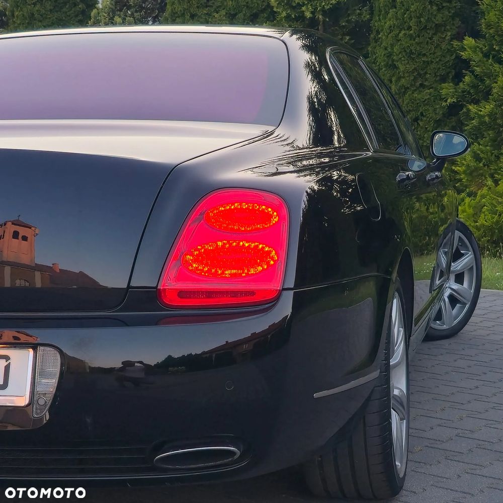 Bentley Flying Spur - 18