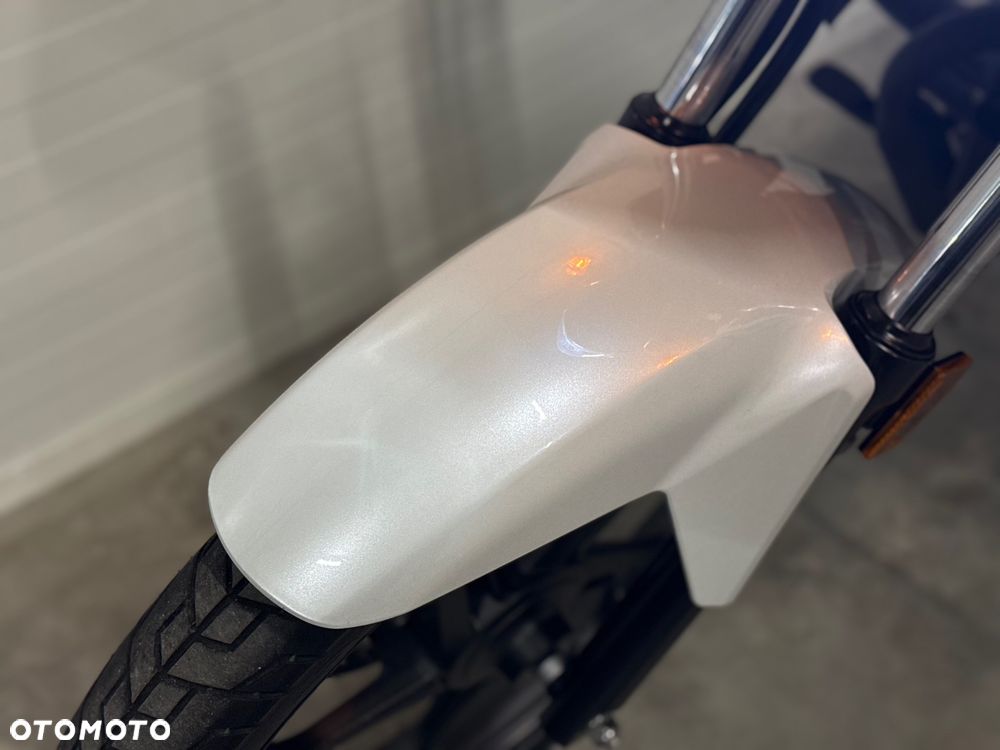 Honda CB - 21