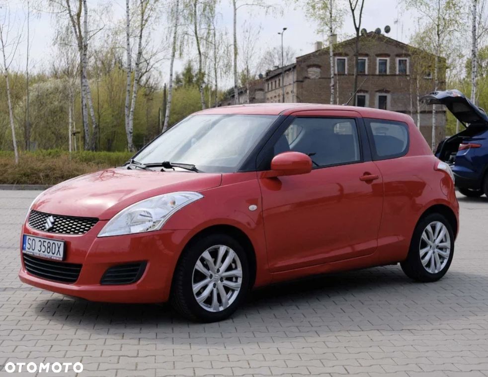 Suzuki Swift - 1