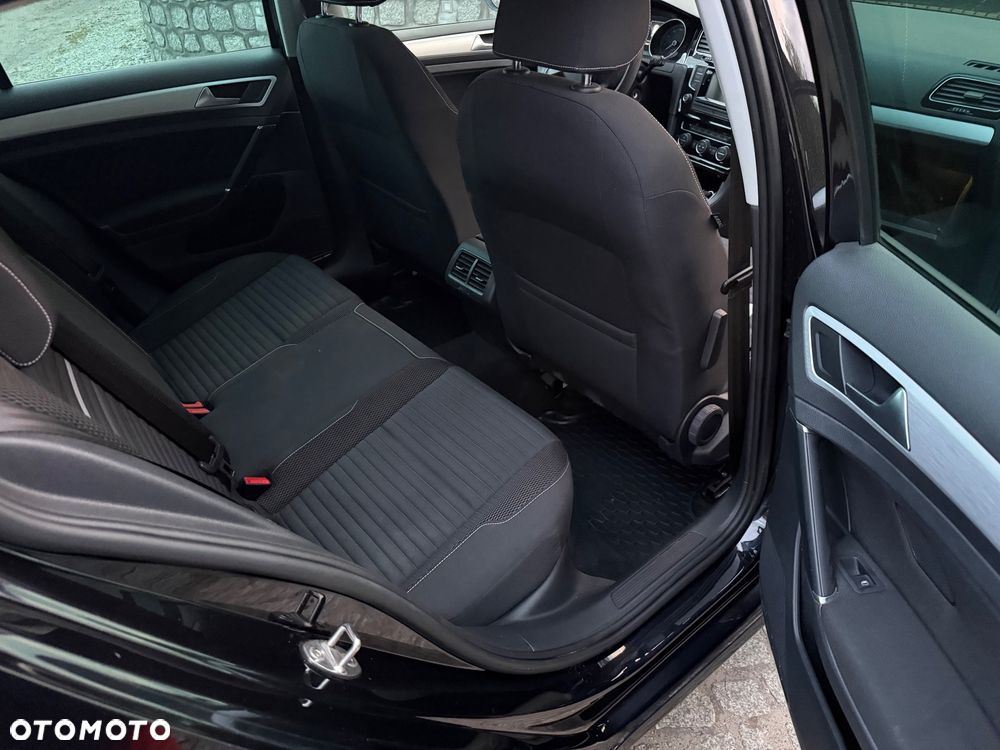 Volkswagen Golf 1.2 TSI BlueMotion Technology Cup - 30