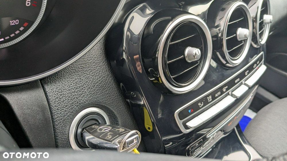 Mercedes-Benz Klasa C - 28