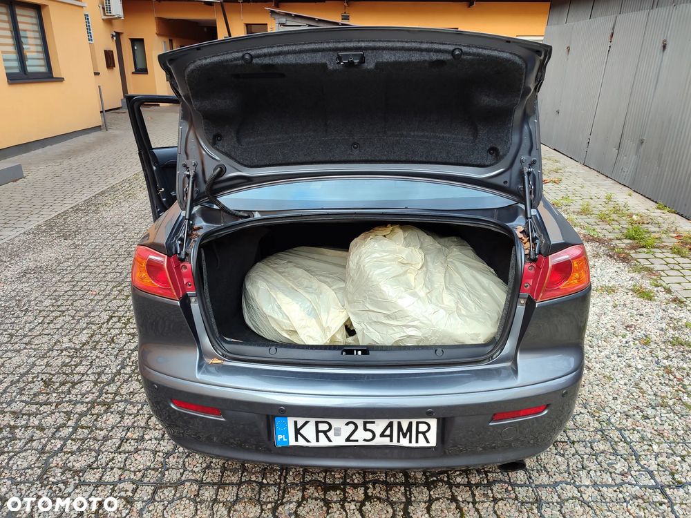 Mitsubishi Lancer 1.8 Inform - 10