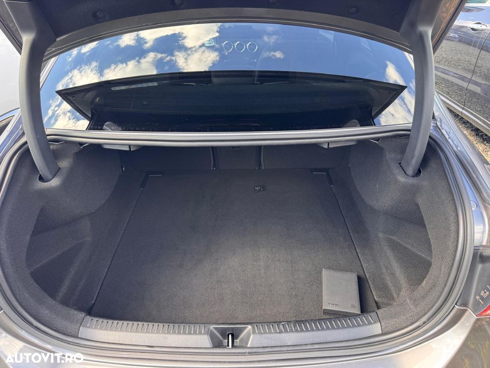 Mercedes-Benz A 200 Sedan 7G-DCT AMG Line - 29