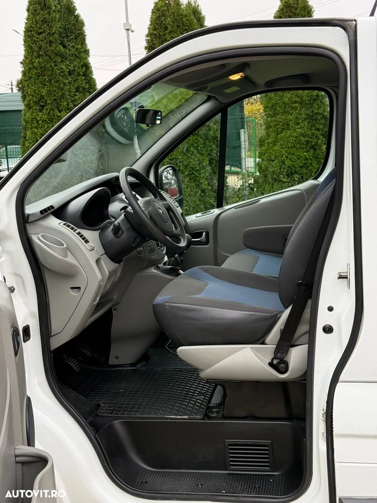 Renault Trafic - 9