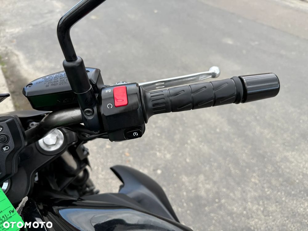 Kawasaki ER - 11