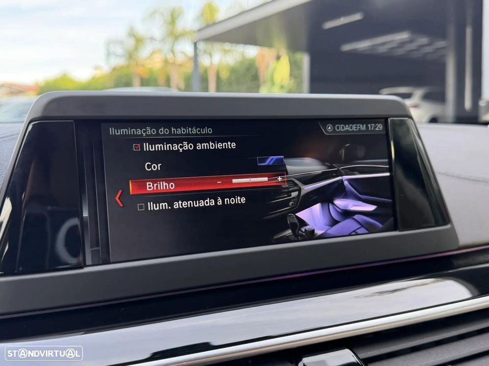 BMW 520 d Line Luxury Auto - 36