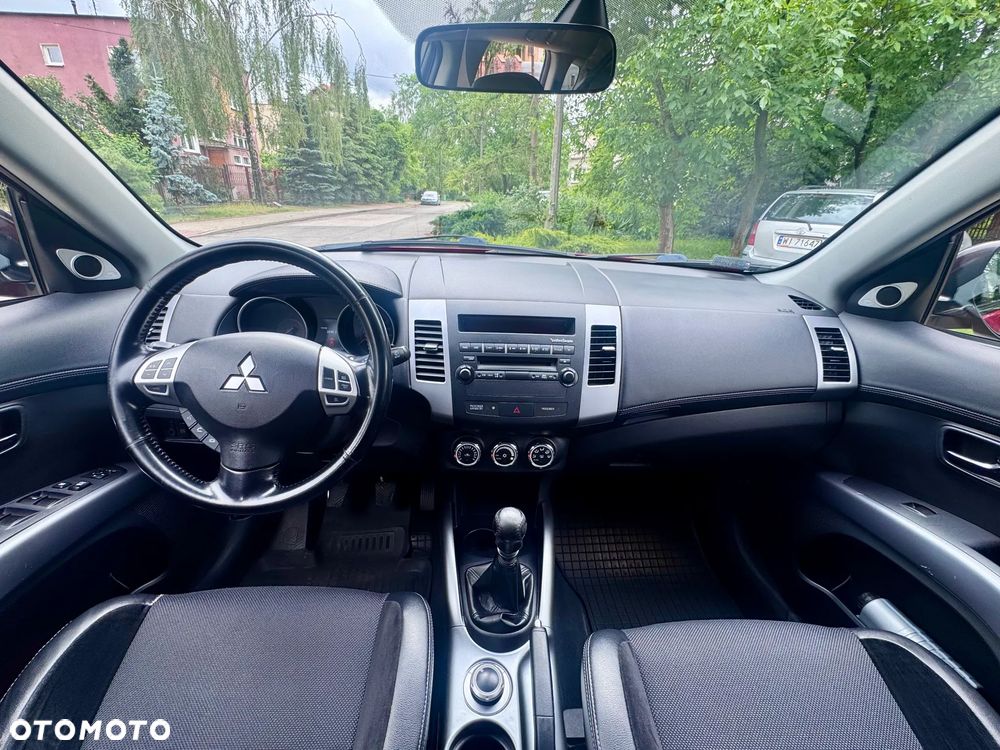 Mitsubishi Outlander 2.0 DID Intense + - 15