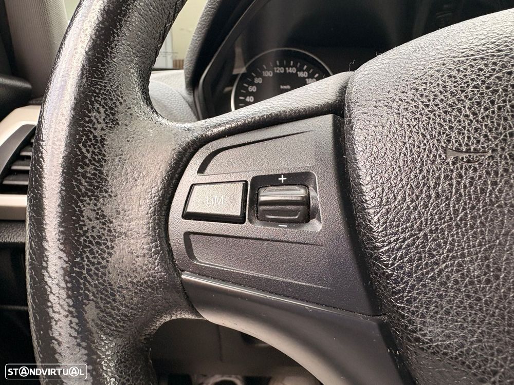 BMW 116 d EfficientDynamics - 34