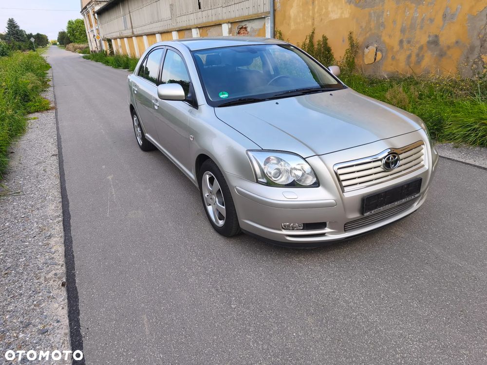 Toyota Avensis 2.0 VVT-i Sol - 15