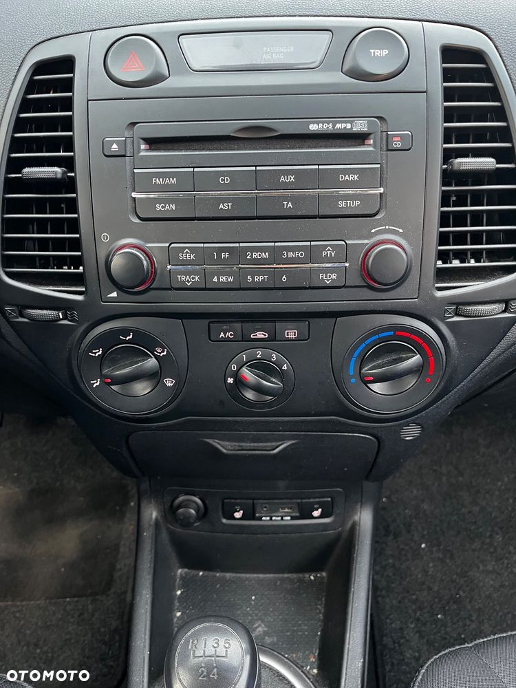 Hyundai i20 1.4 Comfort - 12