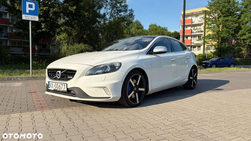 Volvo V40 D4 RDesign - 1