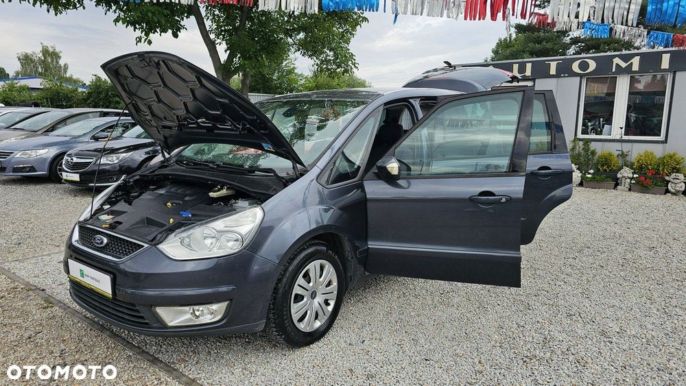 Ford Galaxy - 10