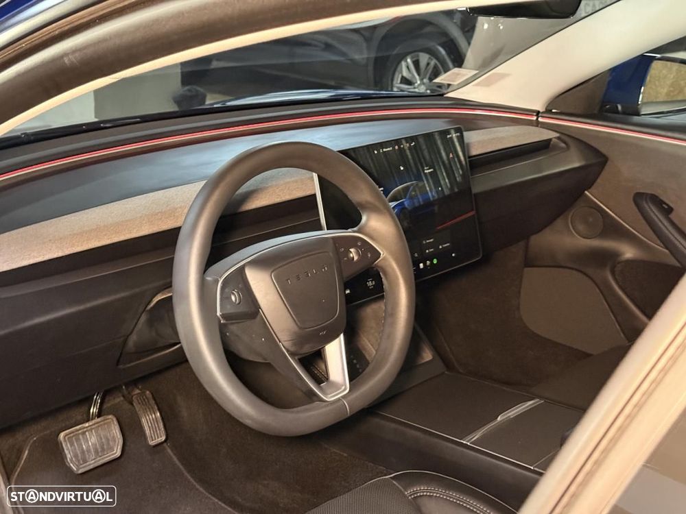 Tesla Model 3 Long Range Tração Integral - 17
