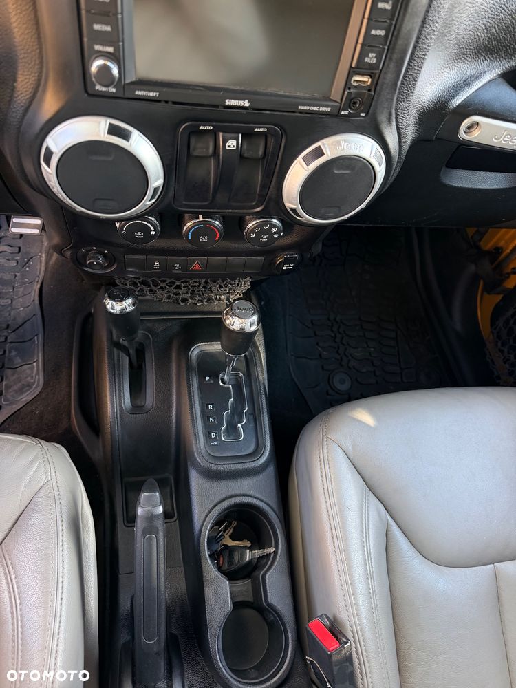 Jeep Wrangler 3.6 X - 18