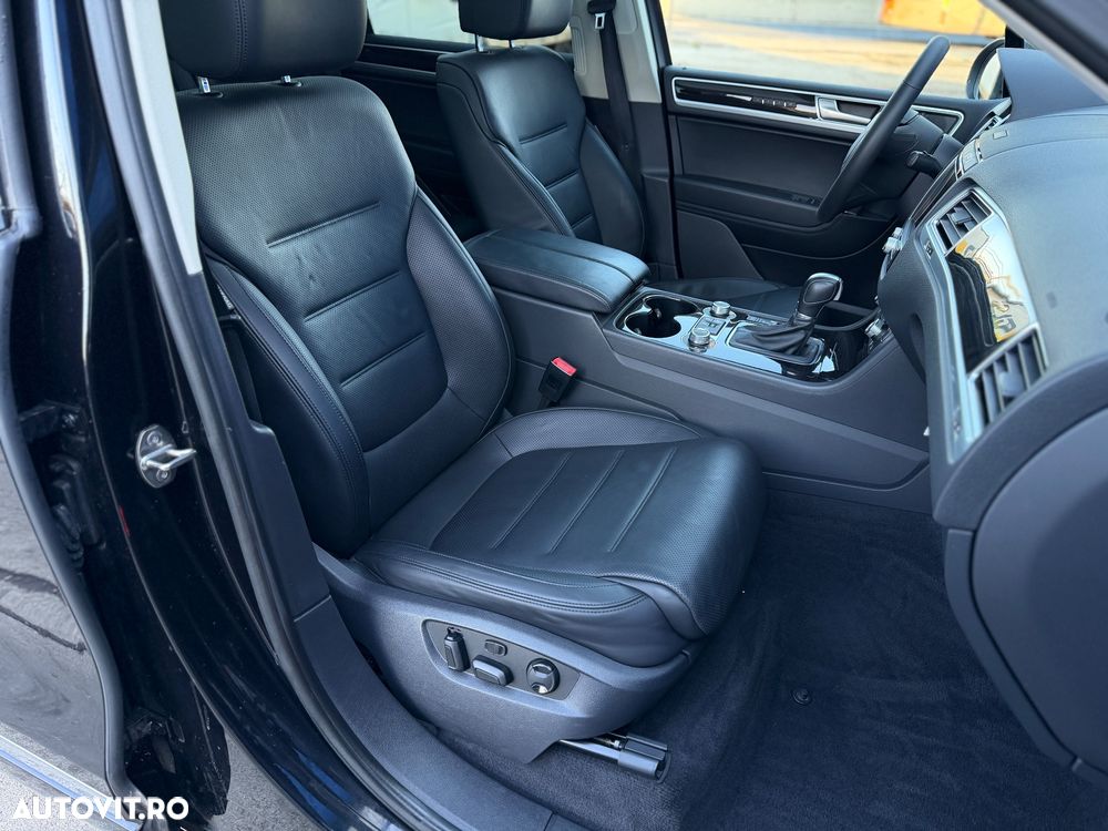 Volkswagen Touareg 3.0 V6 TDI SCR Blue Motion DPF Automatik Terrain Tech Executive Edition - 12