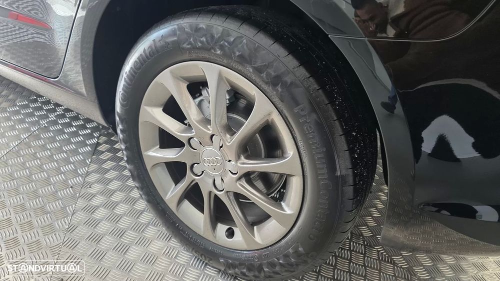 Audi A3 Sportback 1.6 TDI Advance S tronic - 30