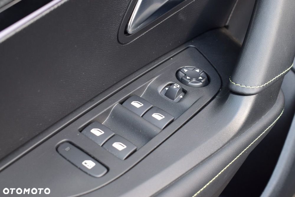 Peugeot 2008 1.2 PureTech GT S&S EAT8 - 33