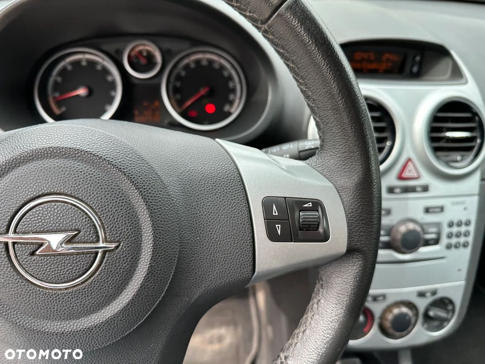 Opel Corsa - 10