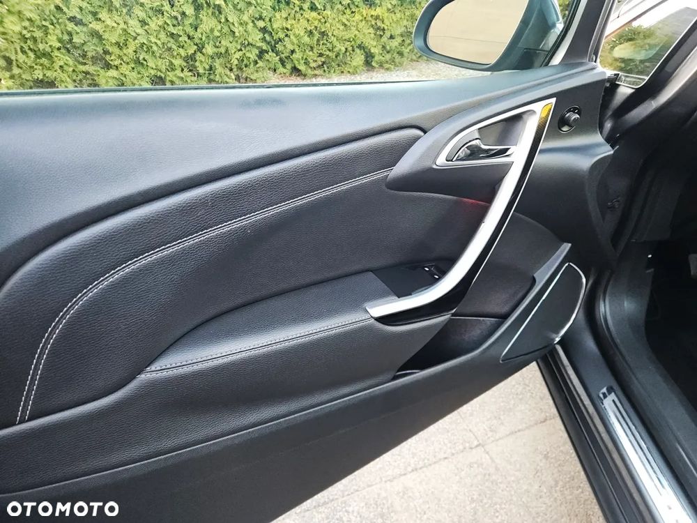 Opel Astra 1.6 T Sport - 31