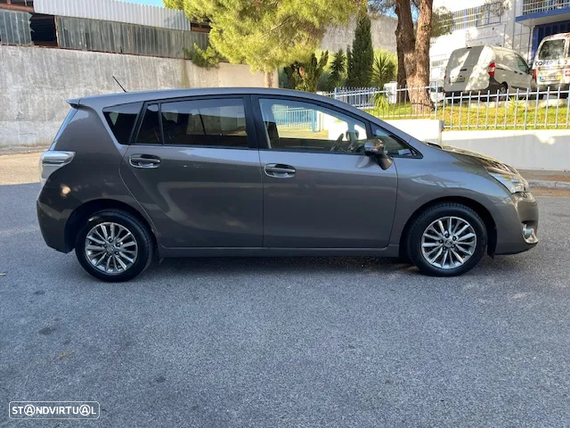 Toyota Verso 1.6 D-4D Comfort - 4
