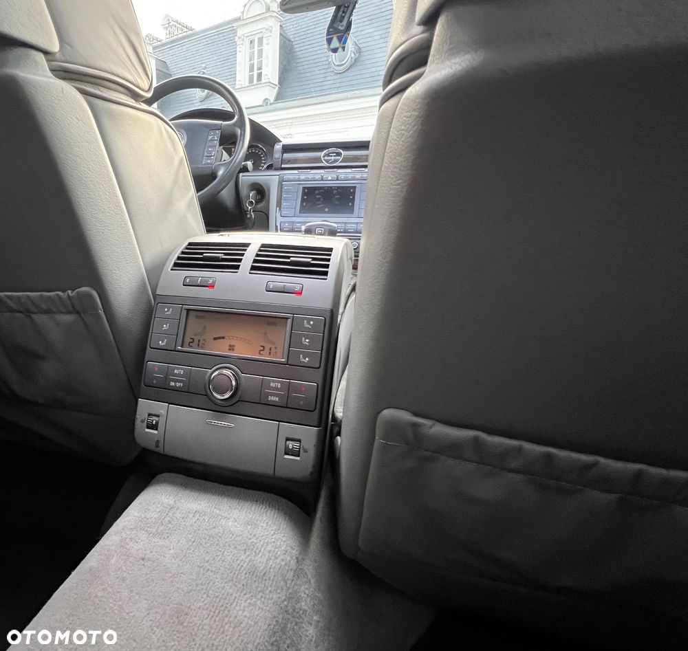 Volkswagen Phaeton 3.0 V6 TDI DPF 4M (5 os) - 12