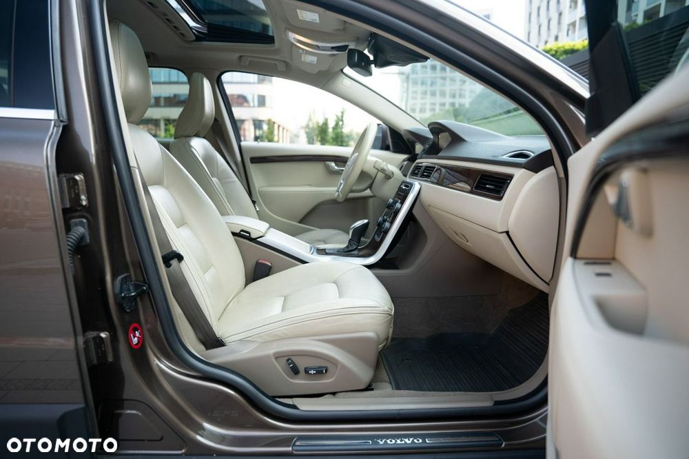 Volvo XC 70 3.2 AWD Summum - 21