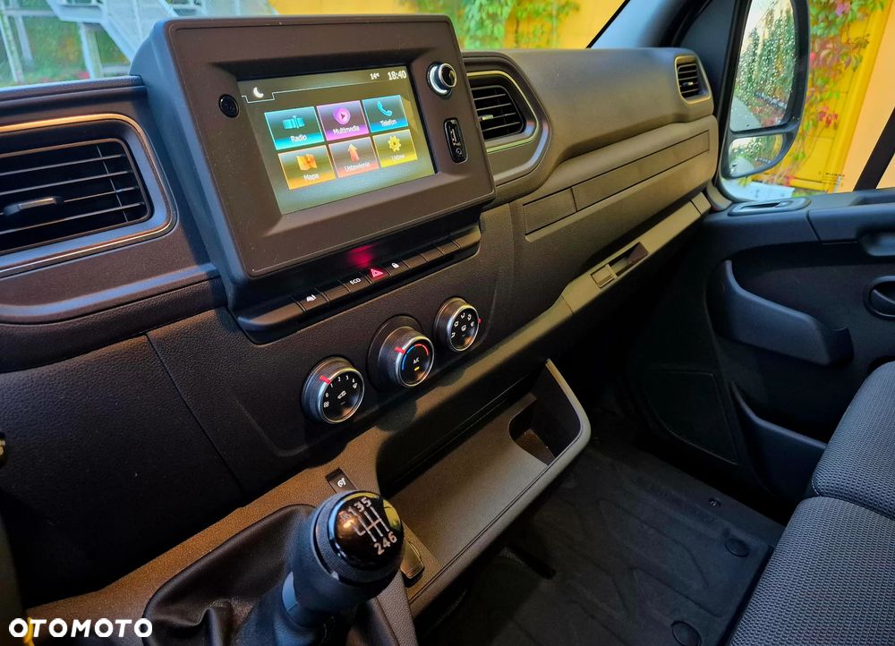 Renault Master - 18