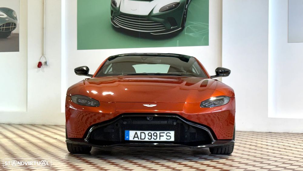 Aston Martin Vantage Coupe 4.0 Twin-Turbo V8 - 2