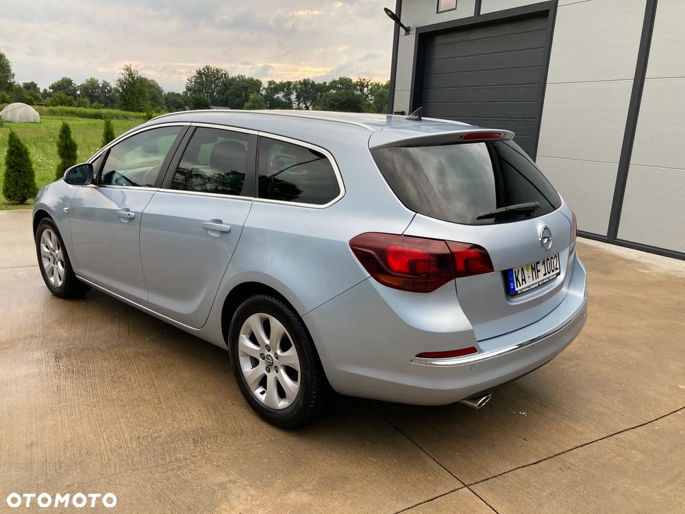 Opel Astra 2.0 CDTI Cosmo - 6