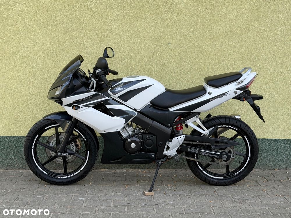 Honda CBR - 25