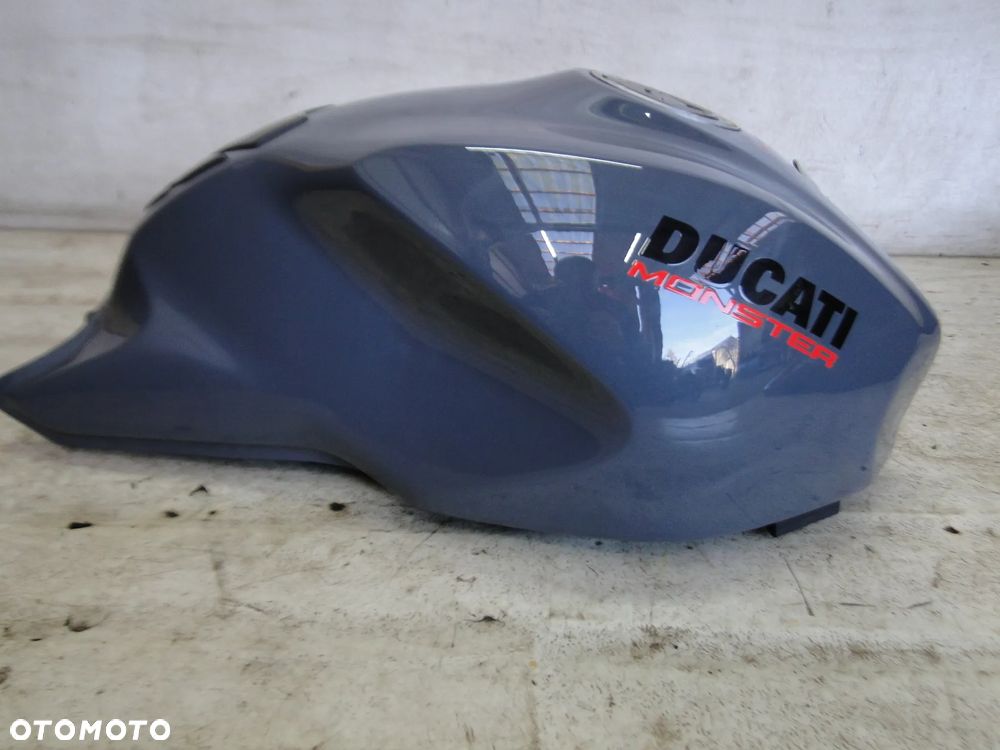 DUCATI MONSTER 1200S BAK ZBIORNIK PALIWA 2017r EUROPA - 11