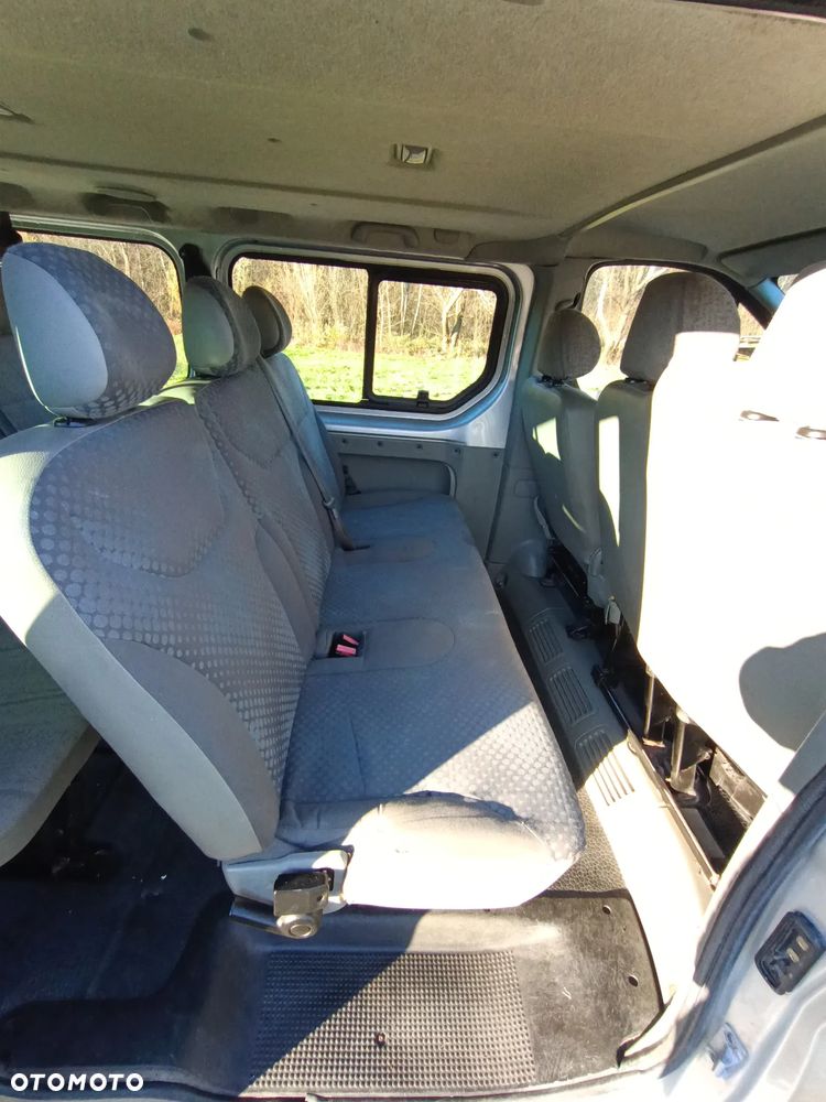 Renault Trafic ver-2-0-16v-combi-l2h1 - 6