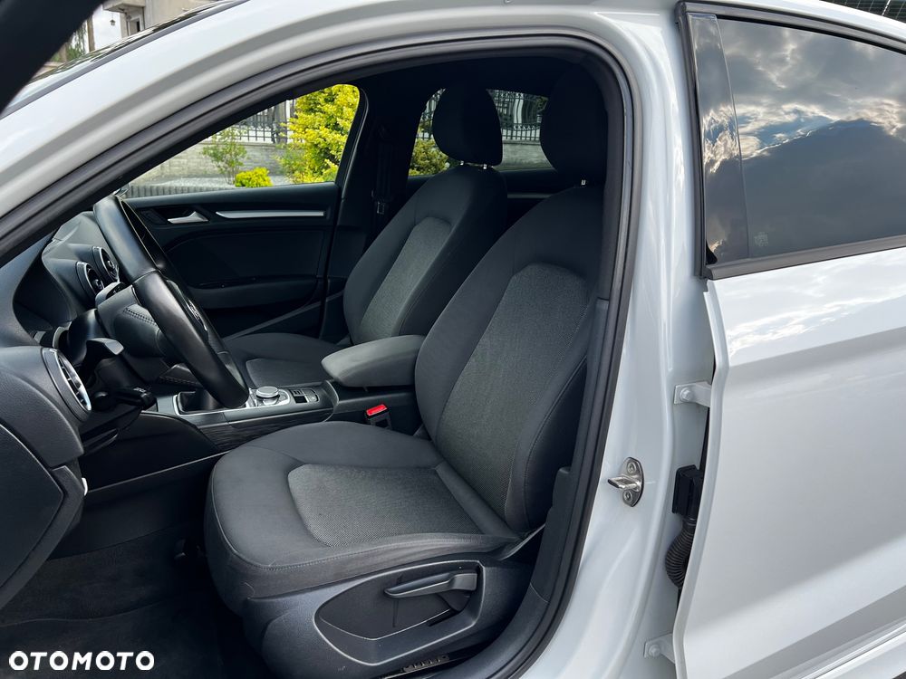 Audi A3 Limousine 1.6 TDI clean diesel Ambiente - 16