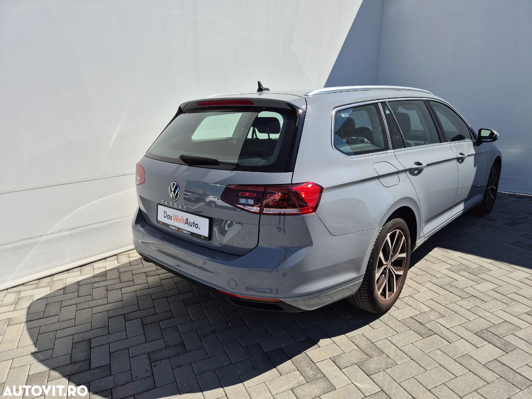 Volkswagen Passat Variant 2.0 TDI DSG Comfortline - 5
