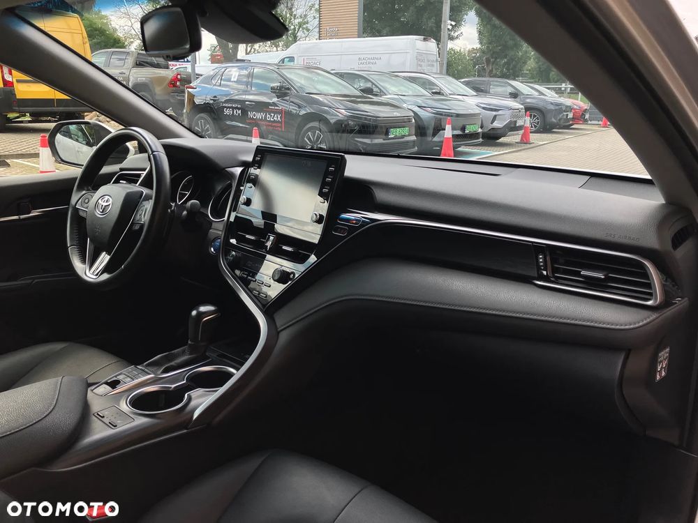 Toyota Camry 2.5 Hybrid Executive CVT - 19
