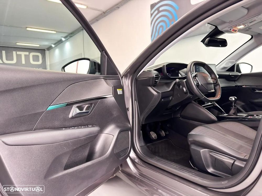 Peugeot 208 - 7