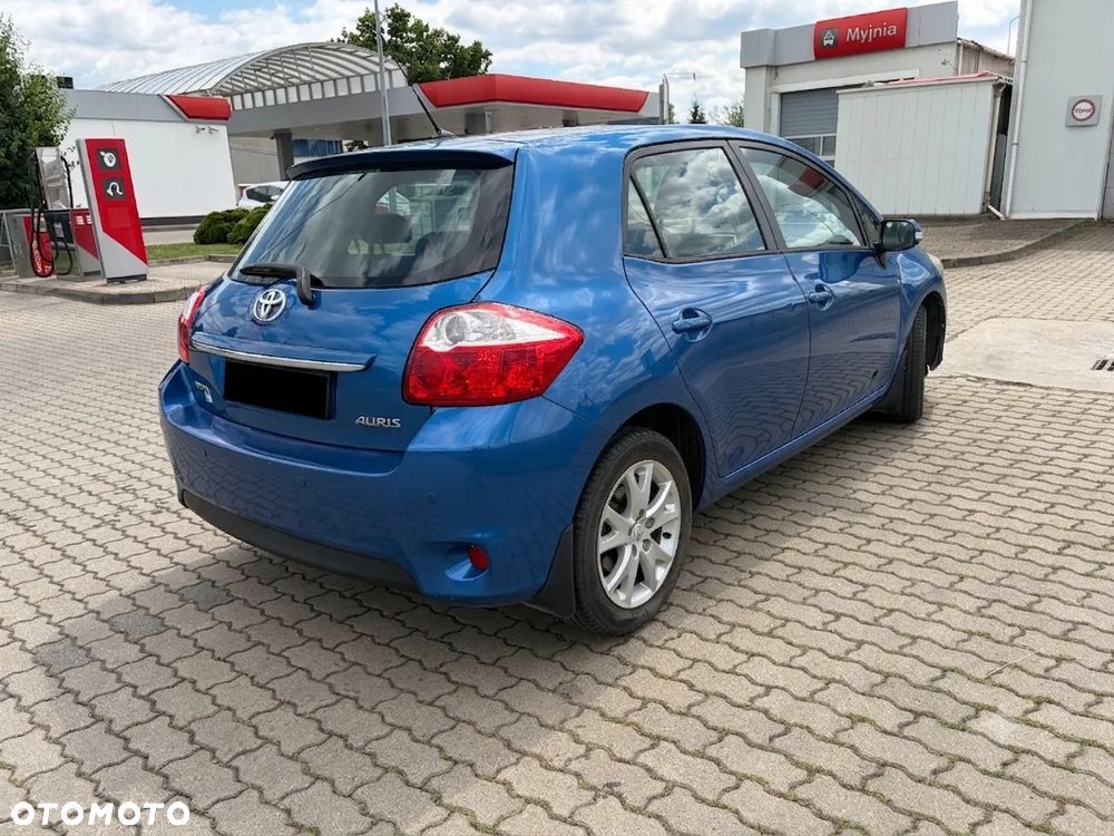 Toyota Auris 1.6 Premium - 3