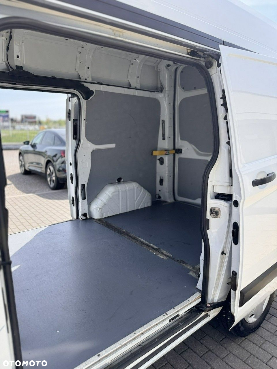 Ford Transit Custom - 13