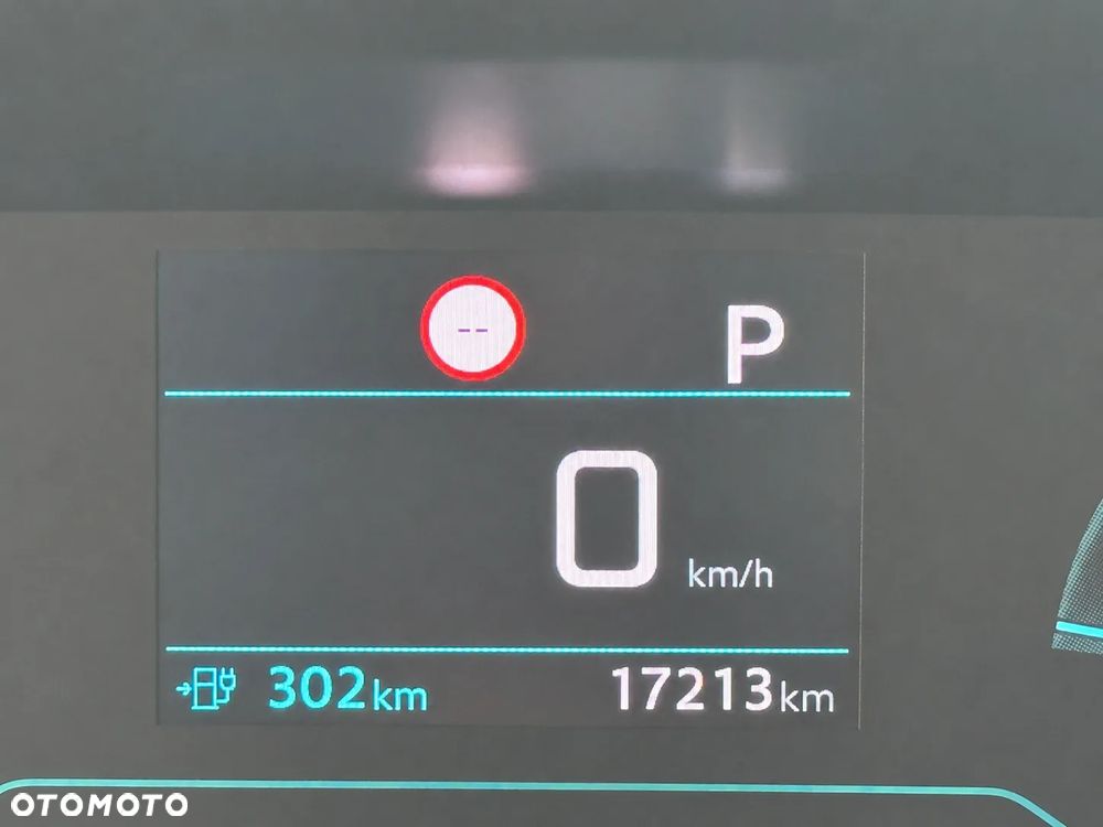 Peugeot 208 50kWh Allure - 11