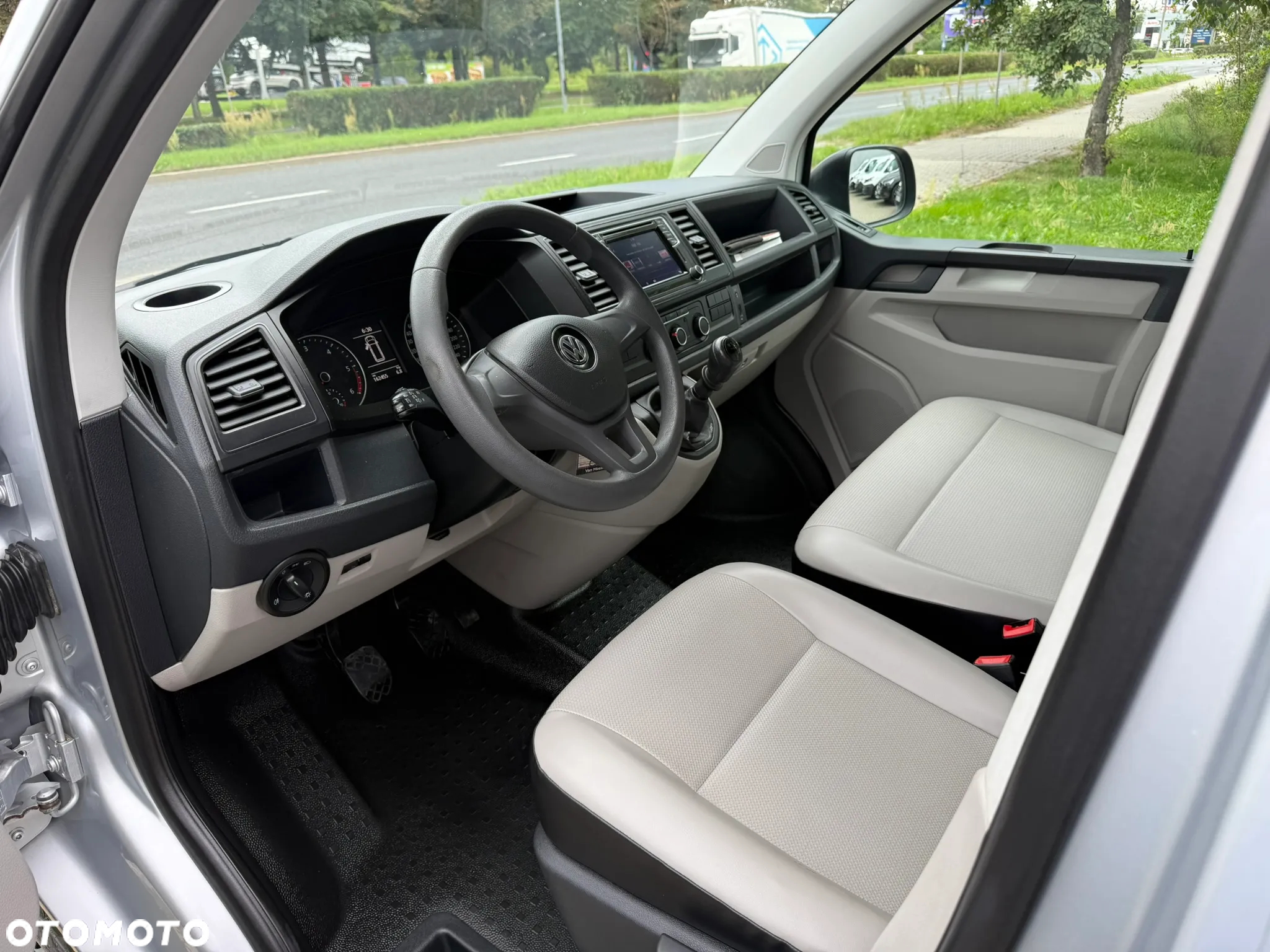 Volkswagen TRANSPORTER 2,0 TDI 102KM L2 DŁUGI NAWIGACJA / KLIMATYZACJA - 25